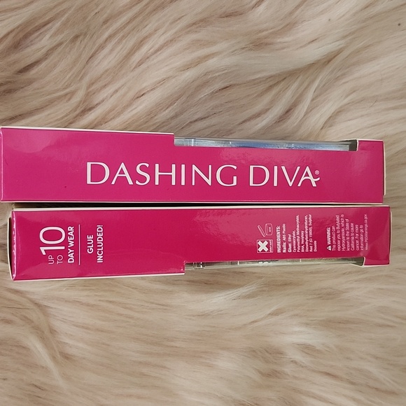 SALE!! Brand New 2CT BUNDLE DASHING DIVA False Nails-L - Picture 3 of 5